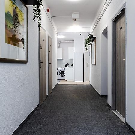 Unit Warsaw Room In Hostel Solec50 By Metro Station Centrum Kopernika Elektrownia Powisle Stadion Narodowy Εξωτερικό φωτογραφία